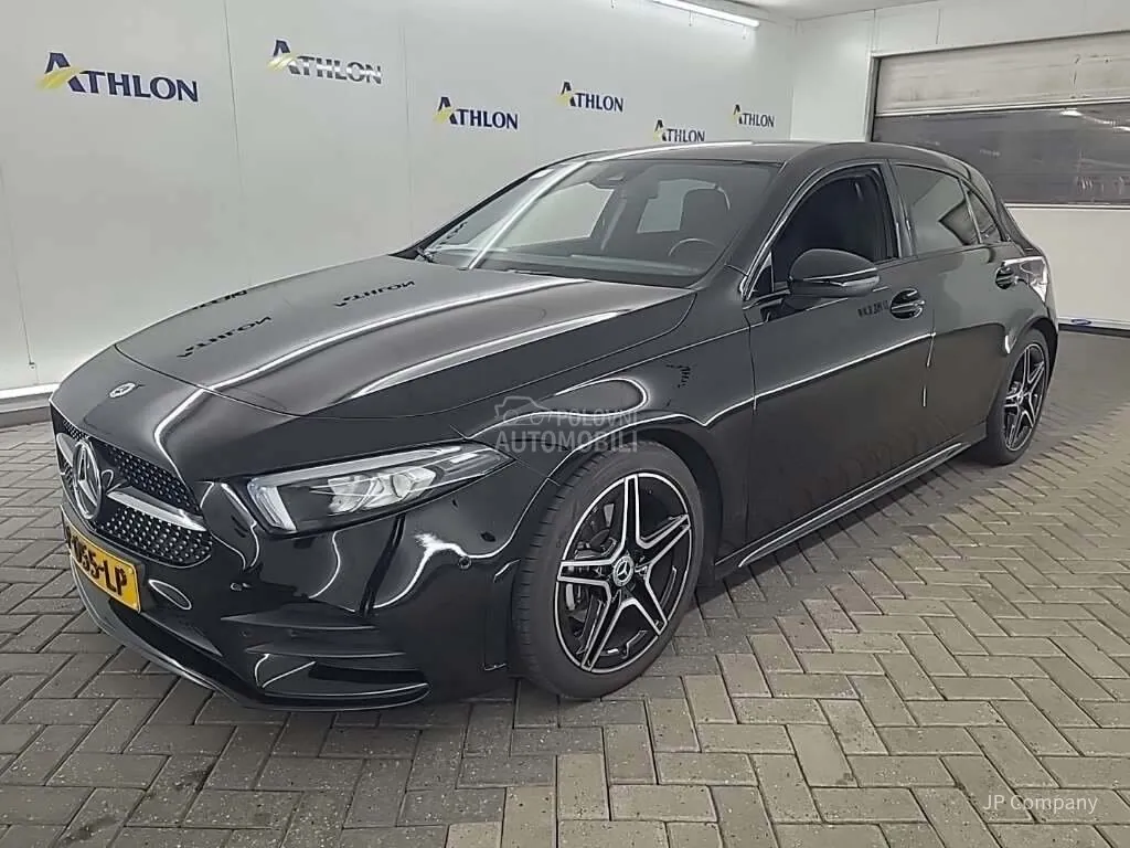 Mercedes-Benz A180