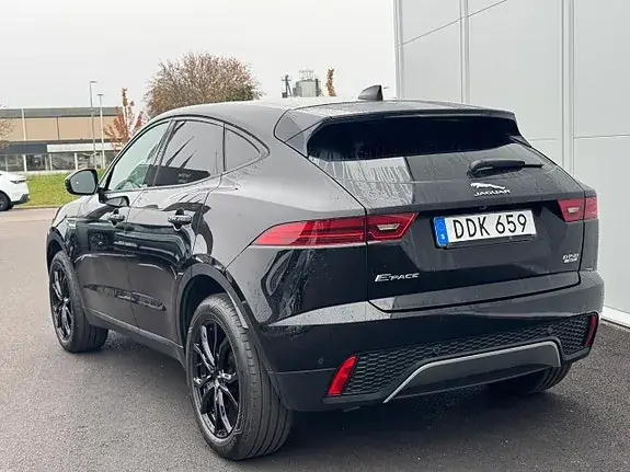 Jaguar E-Pace 2019 photo 3