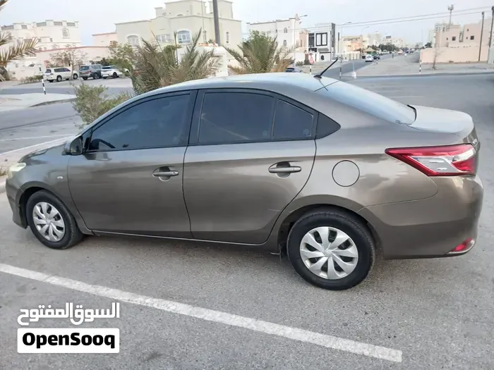 Toyota Yaris 2014 photo 3