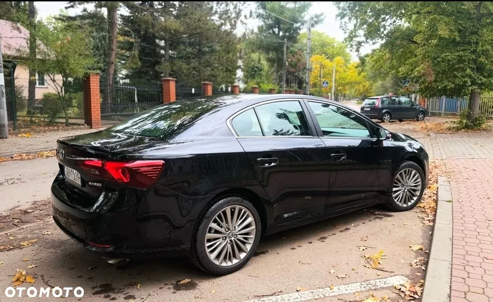 Toyota Avensis 2017 photo 4
