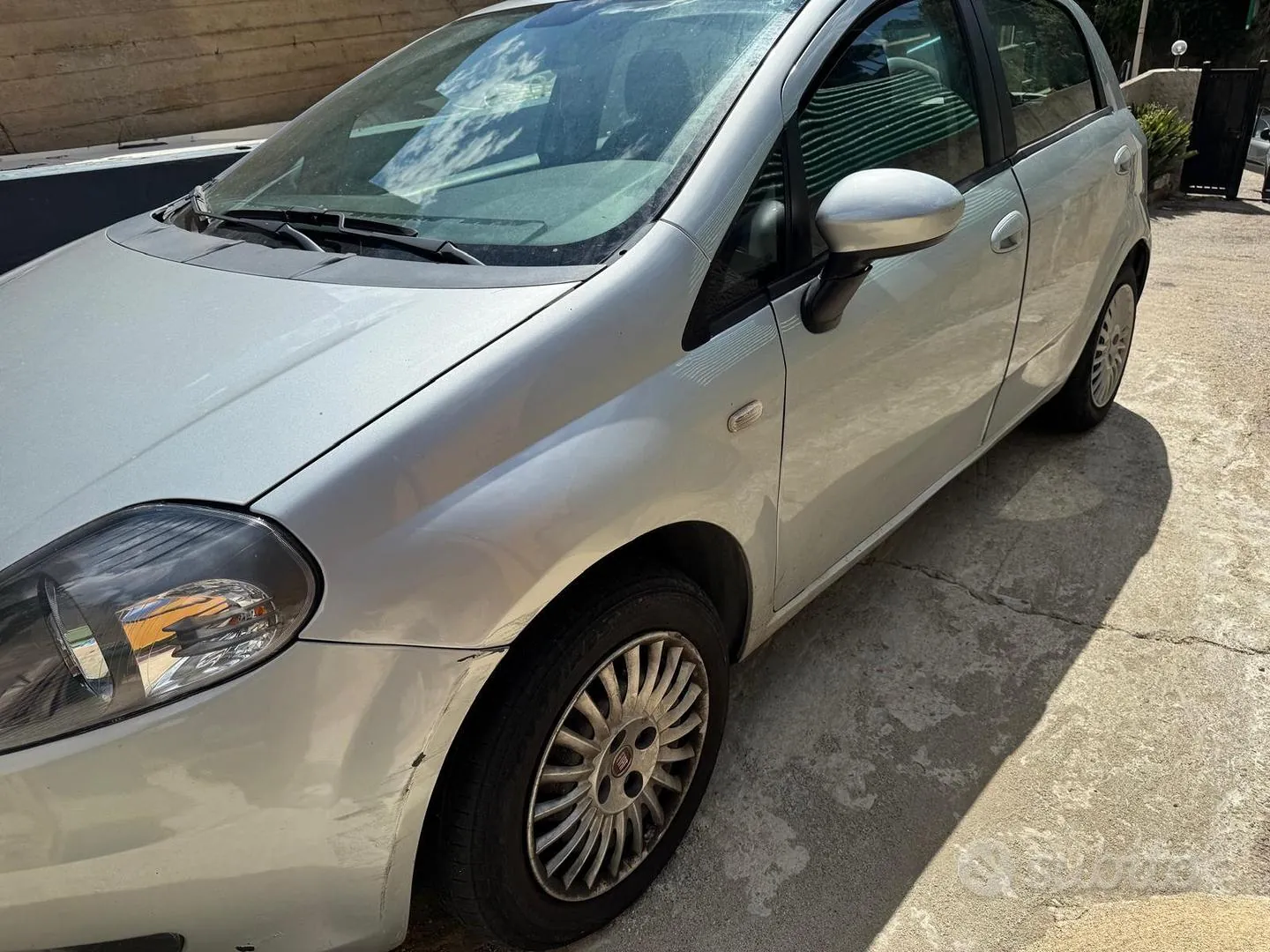 Fiat Grande Punto 2009 photo 2