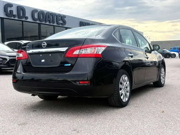 Nissan Sentra 2014 photo 4