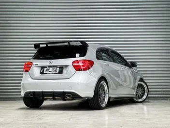 Mercedes-Benz A 180 2013 photo 4