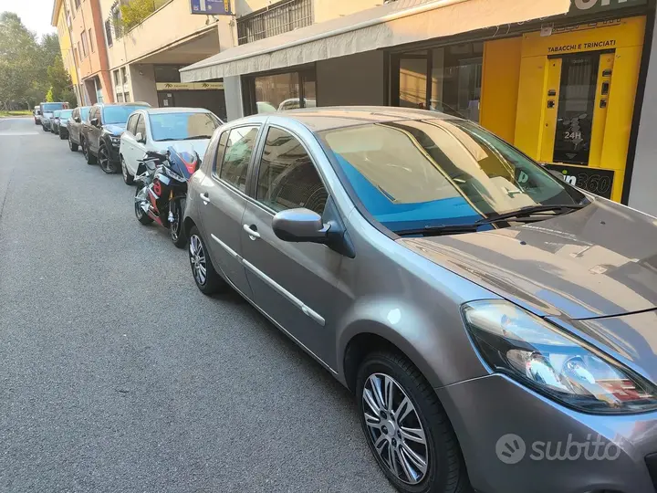 Citroen C3 2009 photo 3