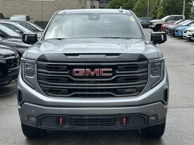 GMC Sierra 1500 2025 photo 2