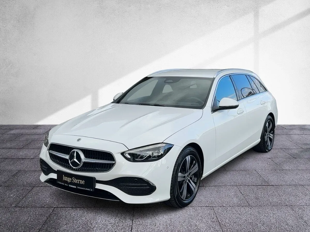 Mercedes-Benz C-Class 2025 photo 2
