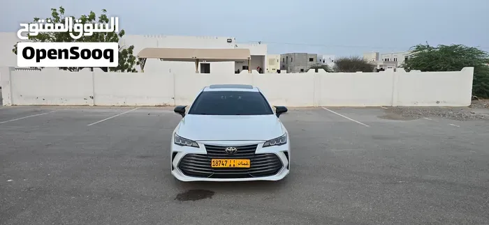 Toyota Avalon 2019 photo 2
