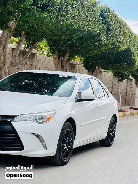 Toyota Camry 2016 photo 2