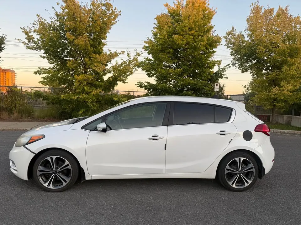 Kia Forte5 2015 photo 2