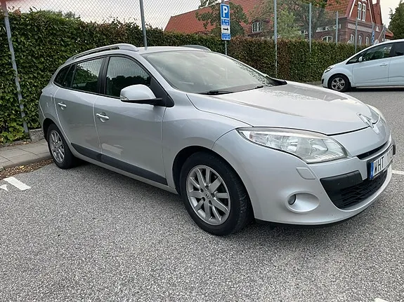 Renault Megane Iii 2010 photo 2