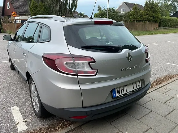 Renault Megane Iii 2010 photo 4