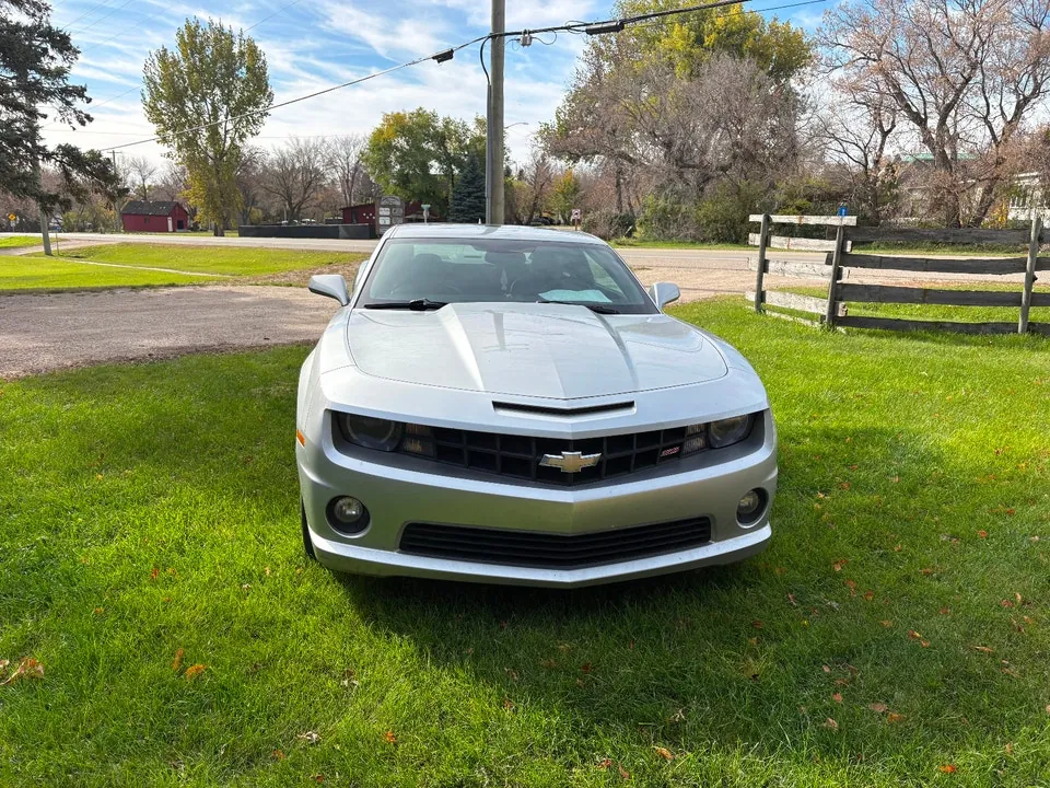 Chevrolet Camaro 2011 photo 2