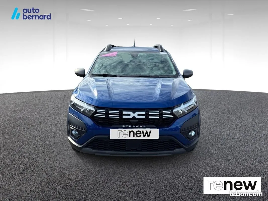 Dacia Sandero 2023 photo 2