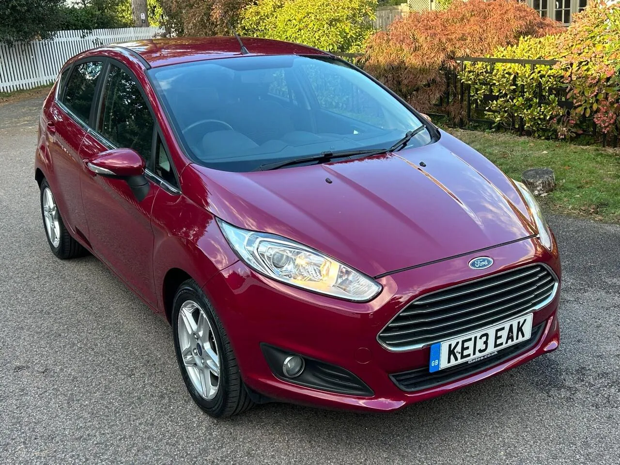 Ford Fiesta 2013 photo 2