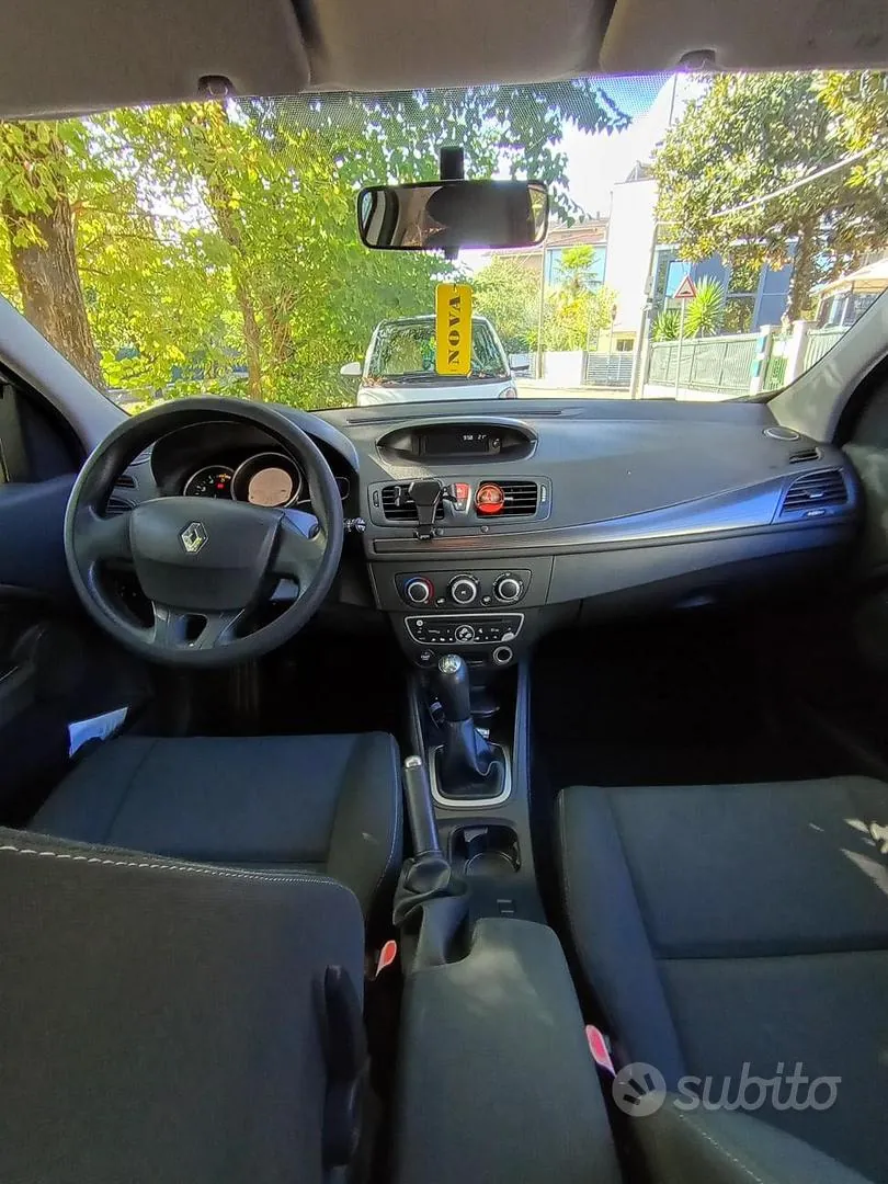 Renault Megane 2010 photo 5
