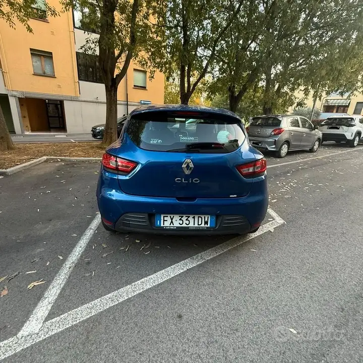 Renault Clio 2019 photo 2