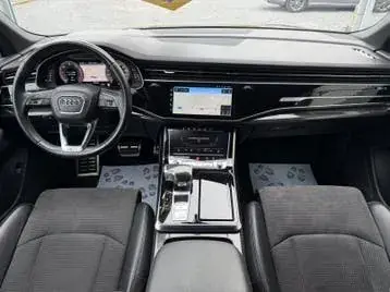 Audi Q7 2022 photo 2