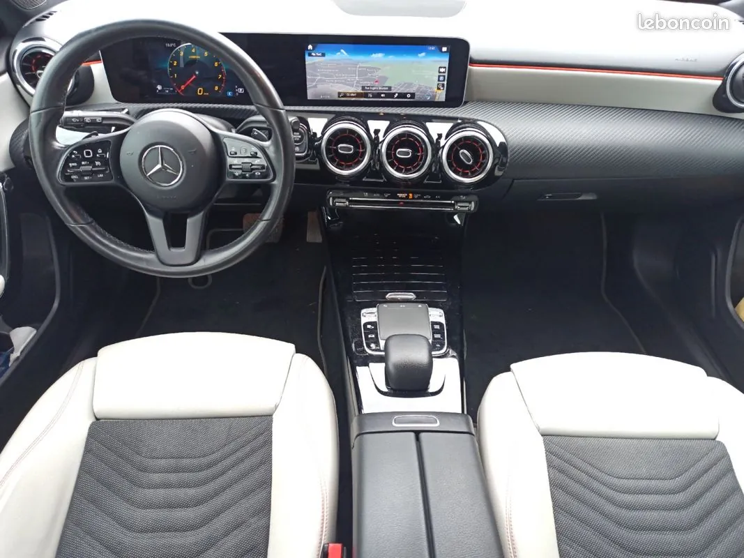 Mercedes-Benz A-Class 2019 photo 2