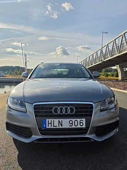 Audi A4 2009 photo 3