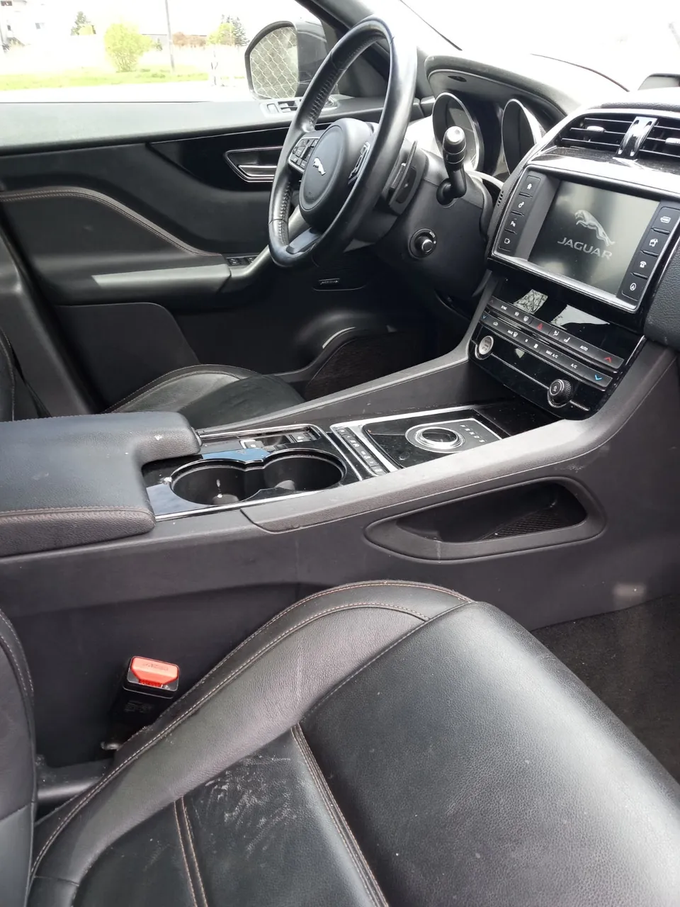 Jaguar F-Pace 2017 photo 3