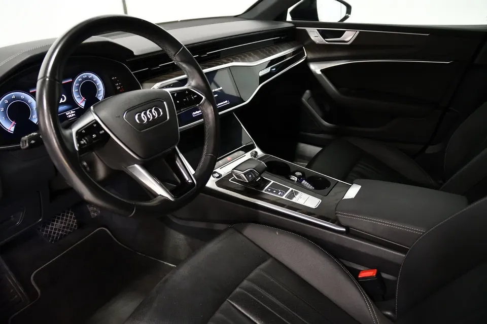 Audi A7 2022 photo 2