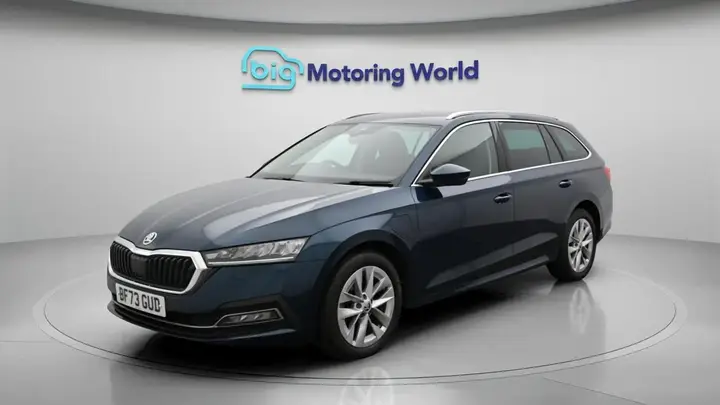 Skoda Octavia 2023 photo 4