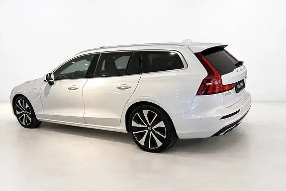 Volvo V60 2021 photo 3