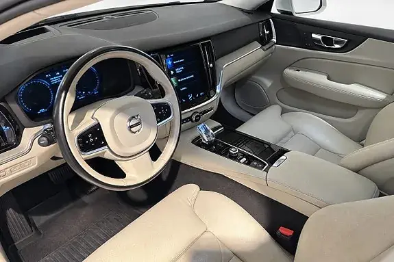 Volvo V60 2021 photo 4