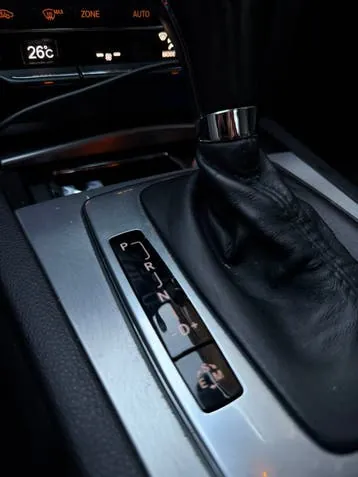 Mercedes-Benz E-Class 2011 photo 3