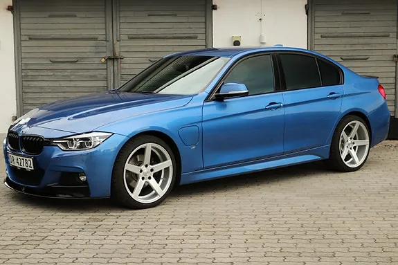 BMW 330E