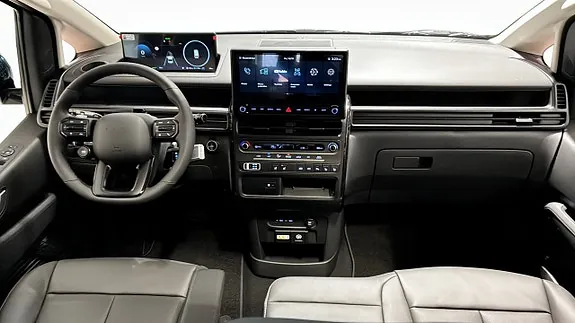 Hyundai Staria 2027 photo 4
