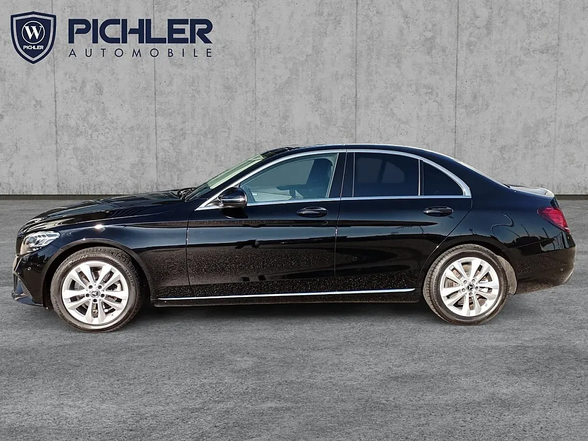 Mercedes-Benz C-Class 2019 photo 3