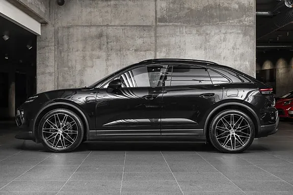Porsche Macan 2025 photo 2