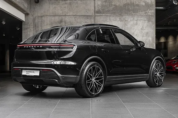 Porsche Macan 2025 photo 3
