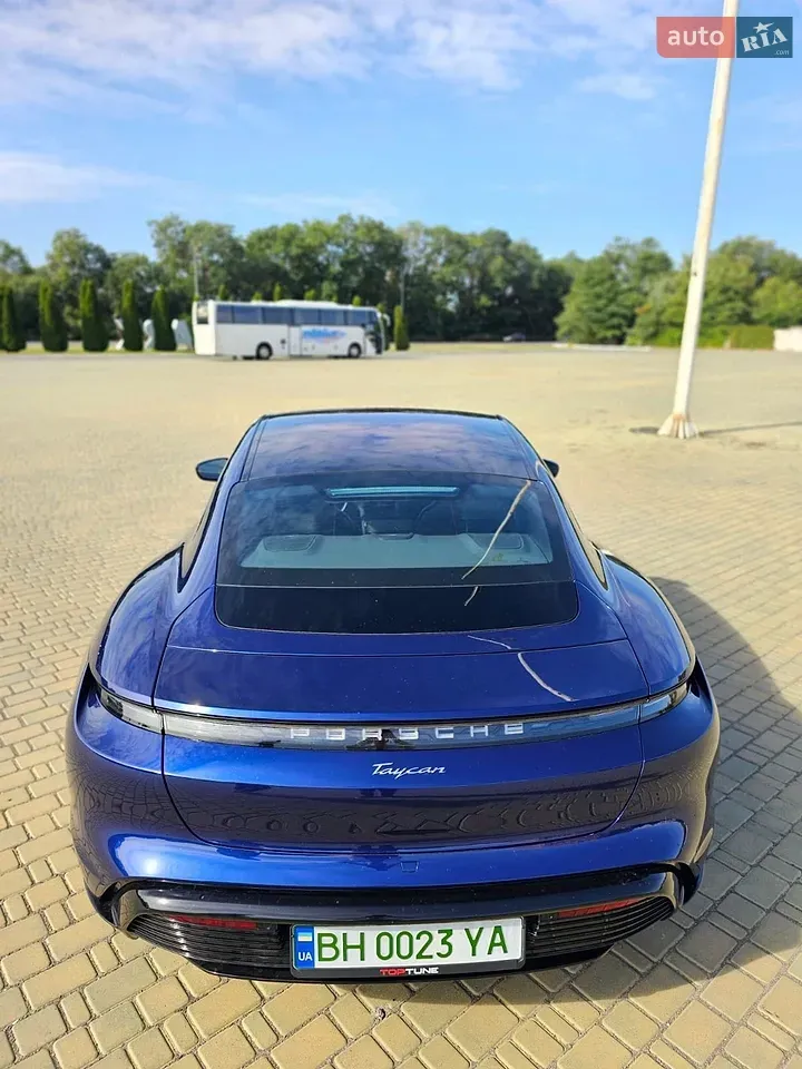 Porsche Taycan 2021 photo 5