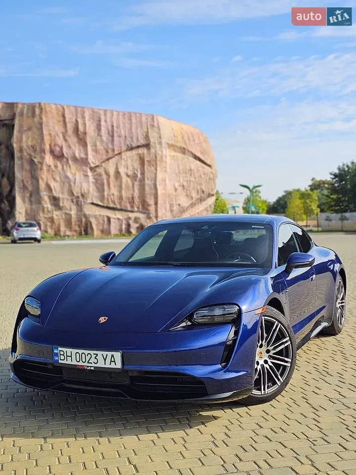 Porsche Taycan