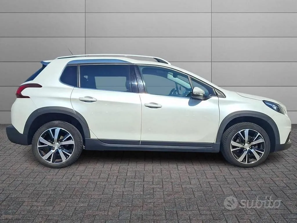 Peugeot 2008 2018 photo 3