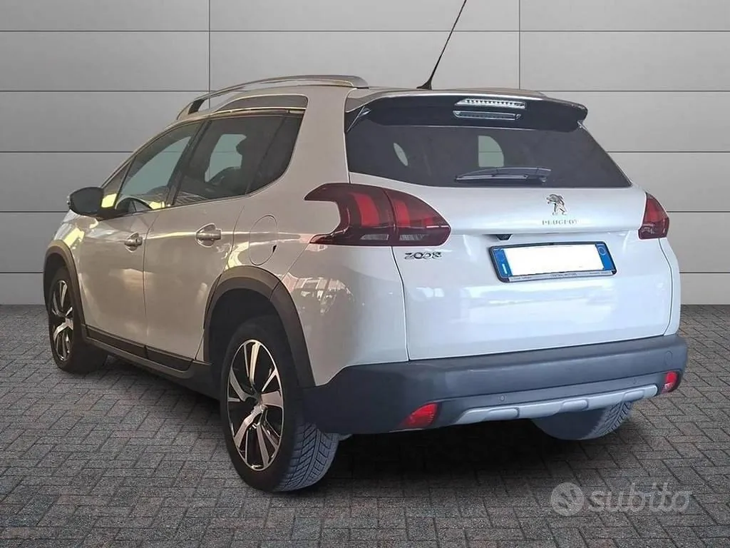 Peugeot 2008 2018 photo 2