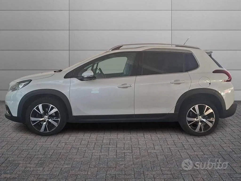 Peugeot 2008 2018 photo 4