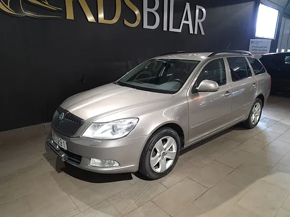 Skoda Octavia 2012 photo 2