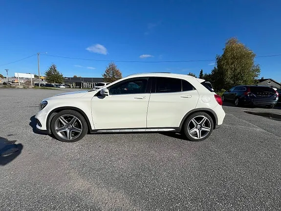 Mercedes-Benz Gla200 2015 photo 4