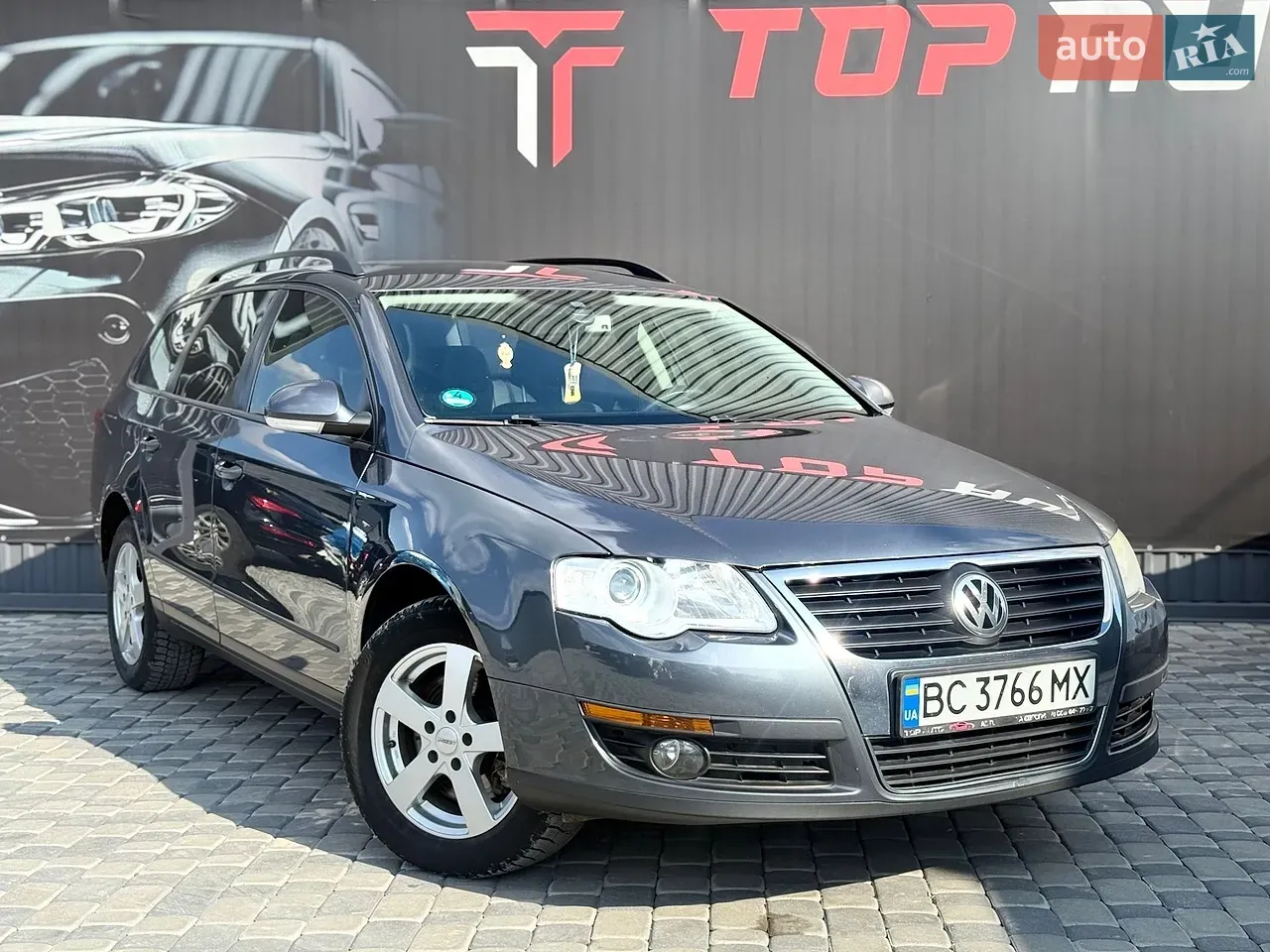 Volkswagen Passat 2010 photo 4