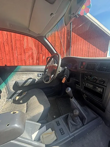 Toyota Hilux 2005 photo 4