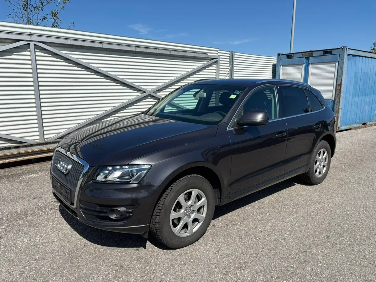Audi Q5 2009 photo 2
