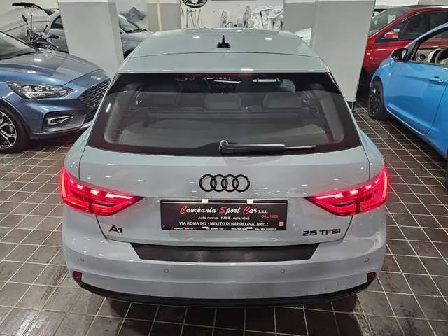 Audi A1 2024 photo 5