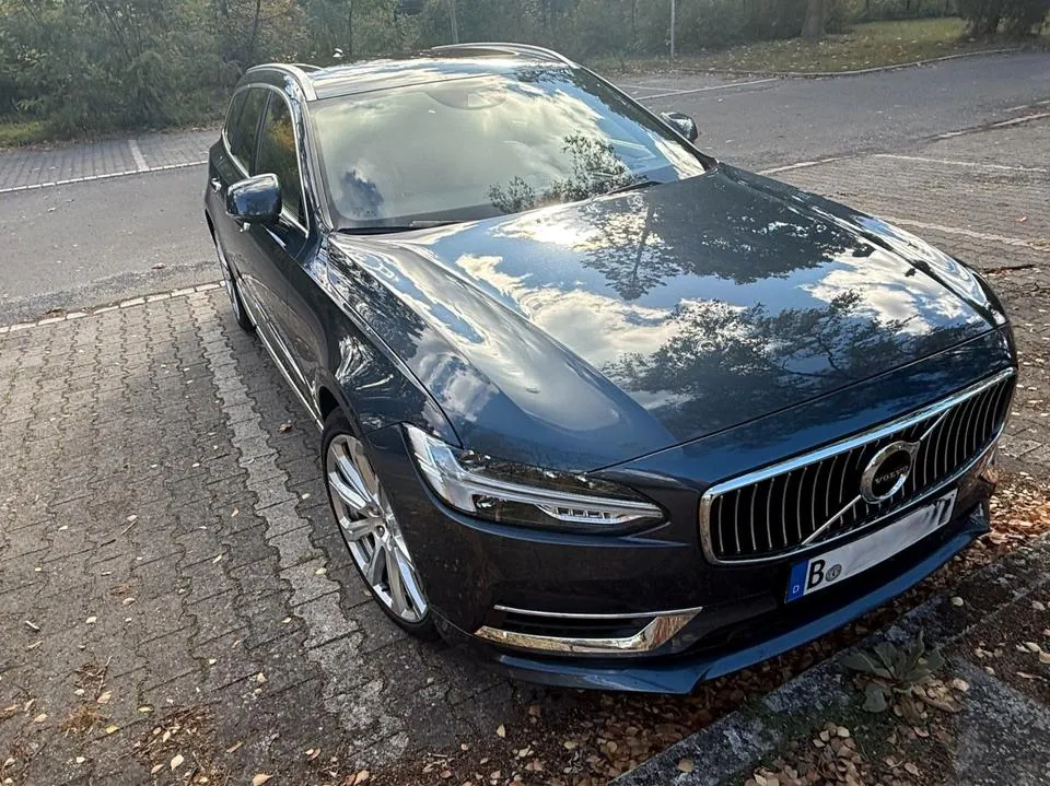 Volvo V90