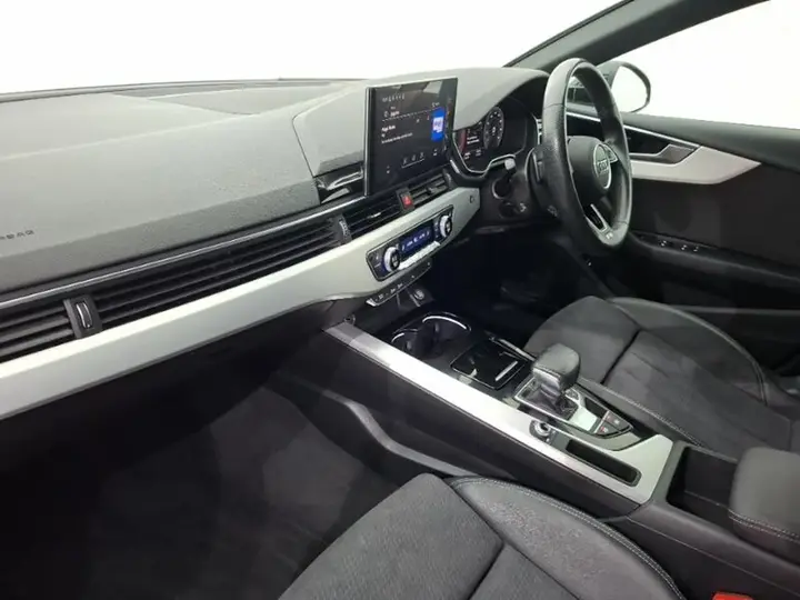 Audi A5 2023 photo 5