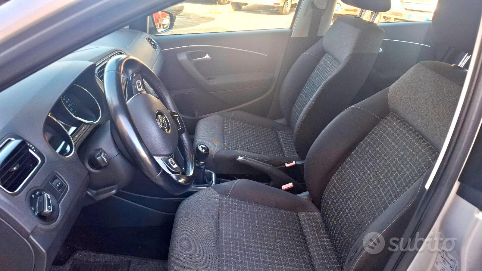 Volkswagen Polo 2015 photo 5