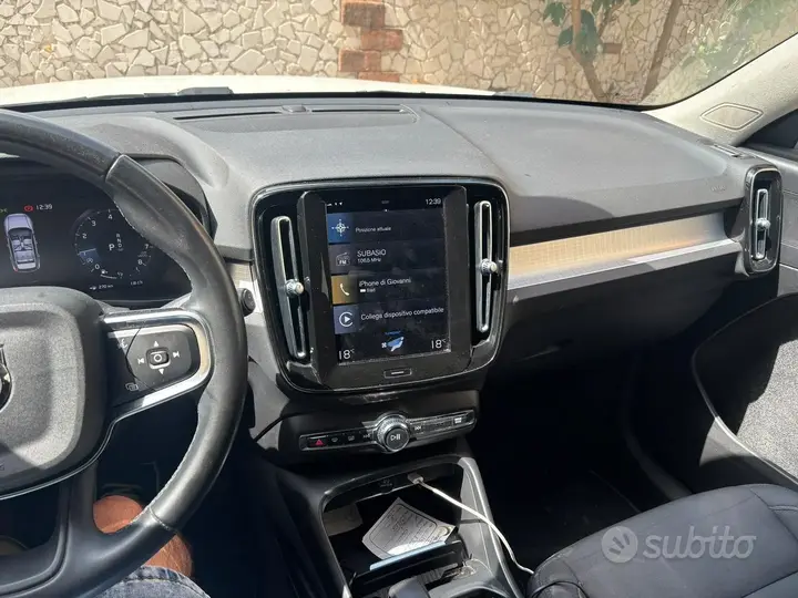Volvo Xc40 2022 photo 4