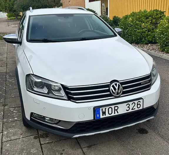 Volkswagen Passat Alltrack 2014 photo 2